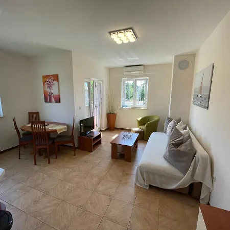 Daniel 7 Sea View Parking Wifi * Медулин