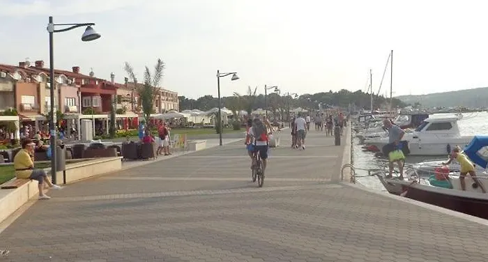 Daniel 7 Sea View Parking Wifi Apartman *